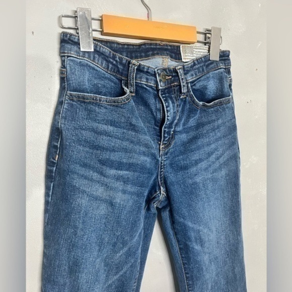 3/$30 _ SIWY JEANS |  straight leg distress raw hem med blue wash - size 25 - Picture 3 of 7